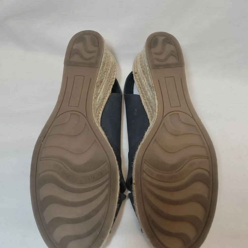 Easy Street Maureen Espadrille Slingback Sandals‎ (Navy)